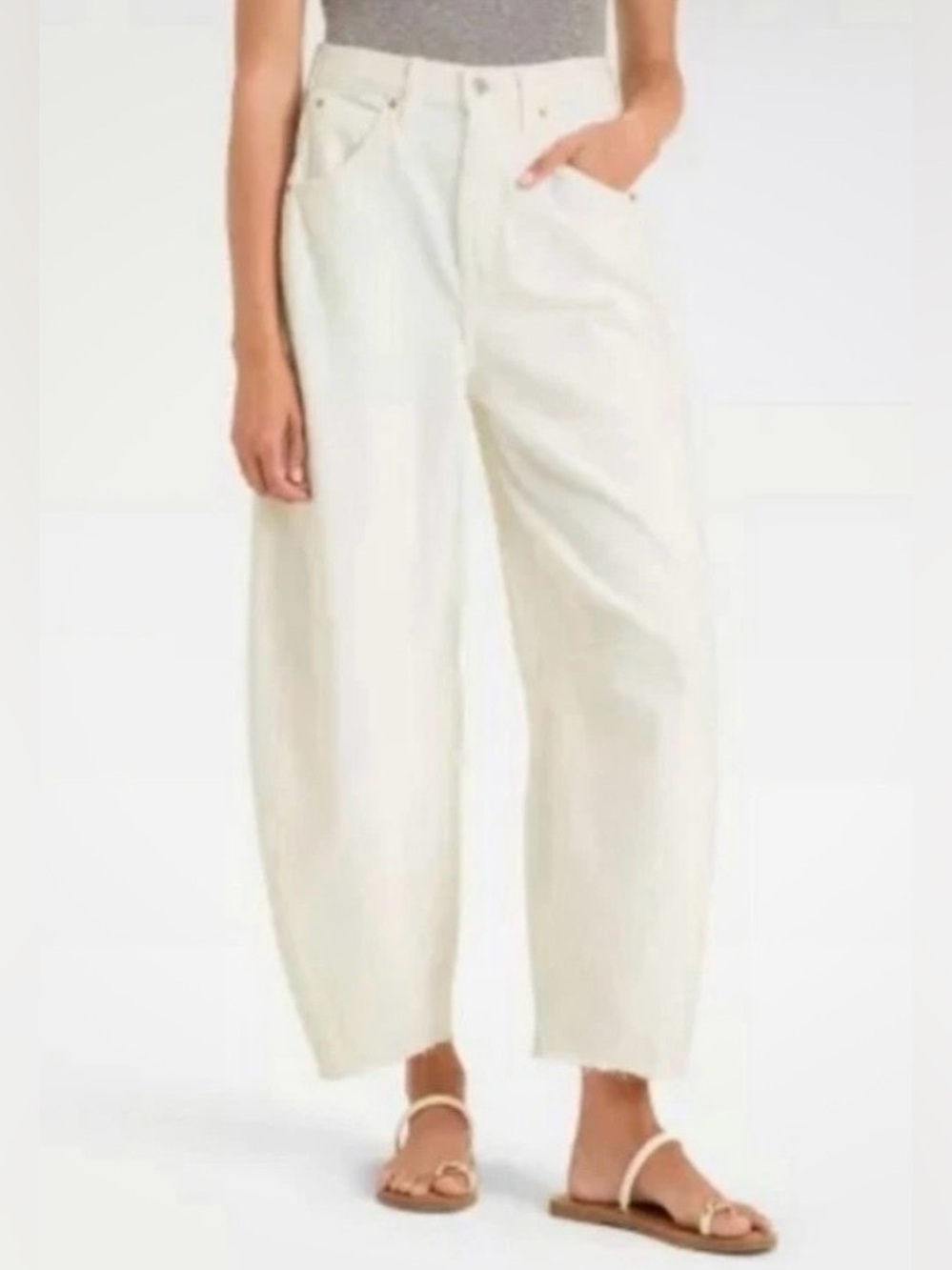 Universal Thread Off-White High-Rise Wide Leg Jeans